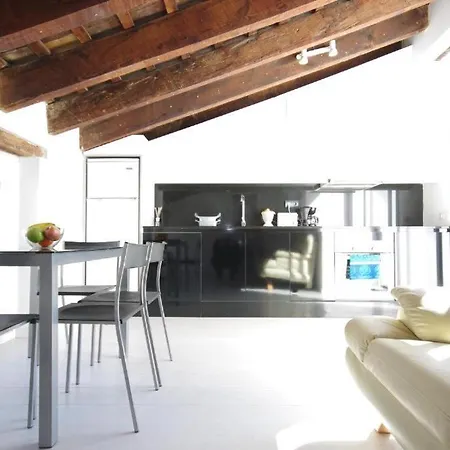 Mosen Sorell Apartments Apartment