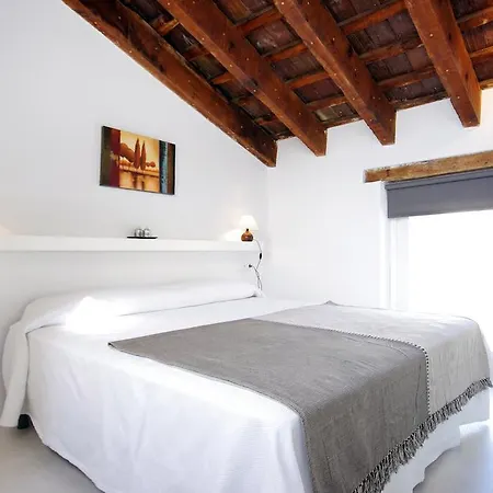 Mosen Sorell Apartments